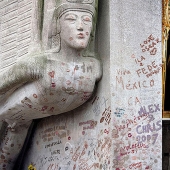 7 famous graves