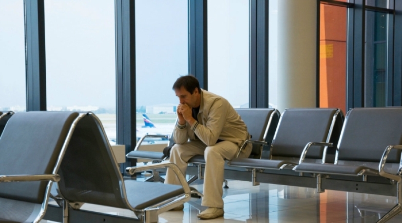 7 things that flight attendants "imperceptibly" learn about passengers when boarding a flight