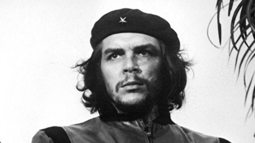 8 famous photos that hide fascinating stories