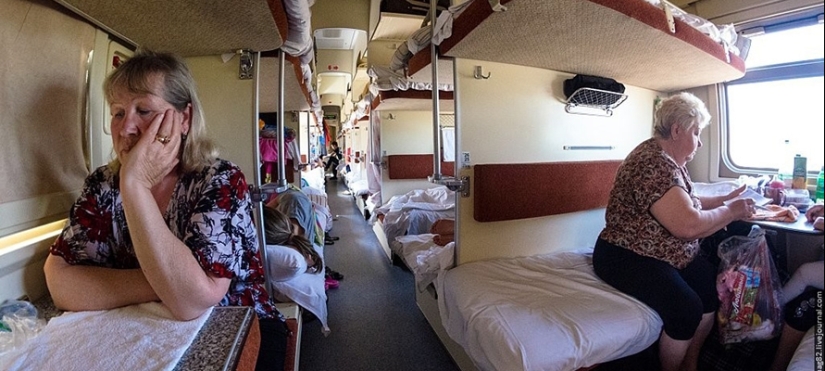 8 rituals and traditions in Passenger Trains that you should learn before Traveling 8 rituals and traditions in Passenger Trains that you should learn before Traveling