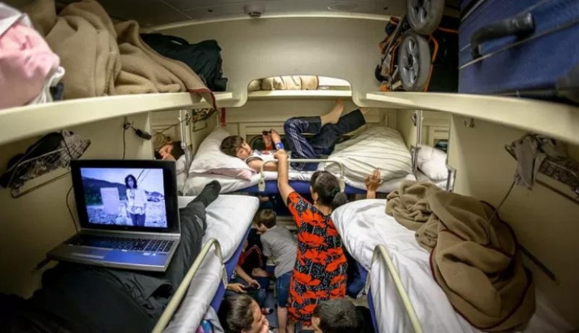 8 rituals and traditions in Passenger Trains that you should learn before Traveling 8 rituals and traditions in Passenger Trains that you should learn before Traveling