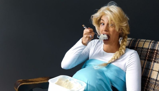 8 sad photos: how to actually live disney Princess in marriage 8 sad photos: how to actually live disney Princess in marriage