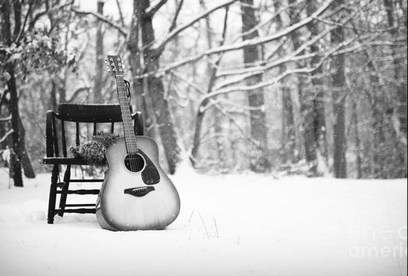 8 things never to keep in the car in the winter