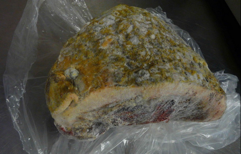 9 dishes from around the world that are buried in the ground before being eaten