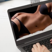 9 etapas del desarrollo del porno: desde la Edad de Piedra hasta la actualidad