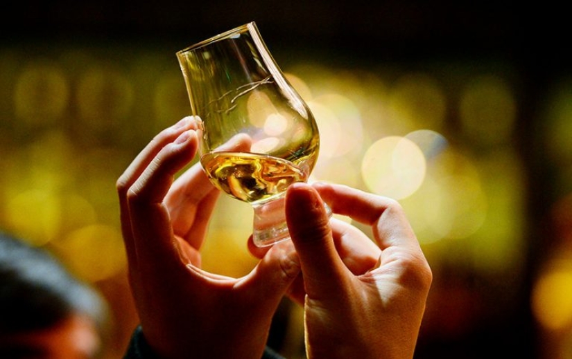 9 Proven Ways to Get Rid of bags under your Eyes