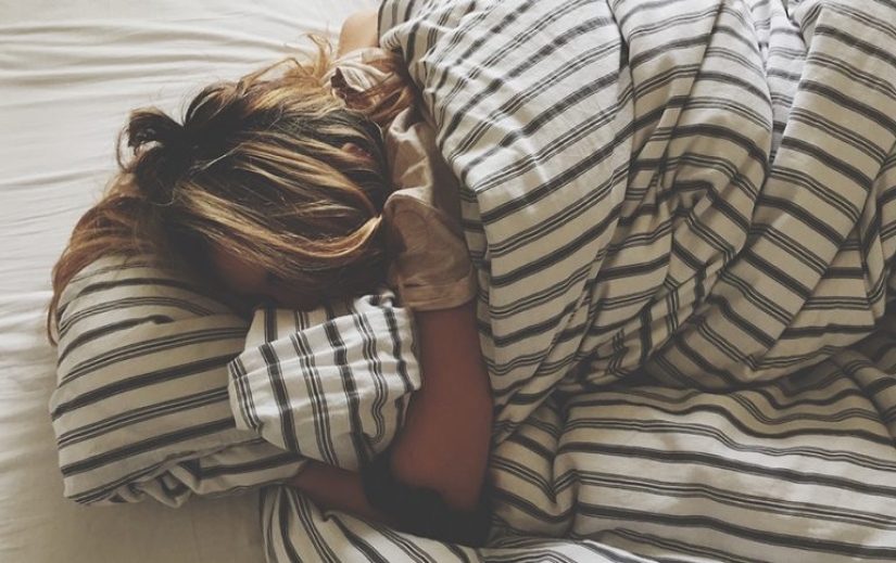 9 Proven Ways to Get Rid of bags under your Eyes