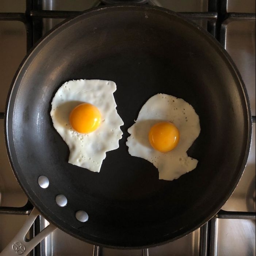 A Mexican woman creates works of art from banal fried eggs A Mexican woman creates works of art from banal fried eggs