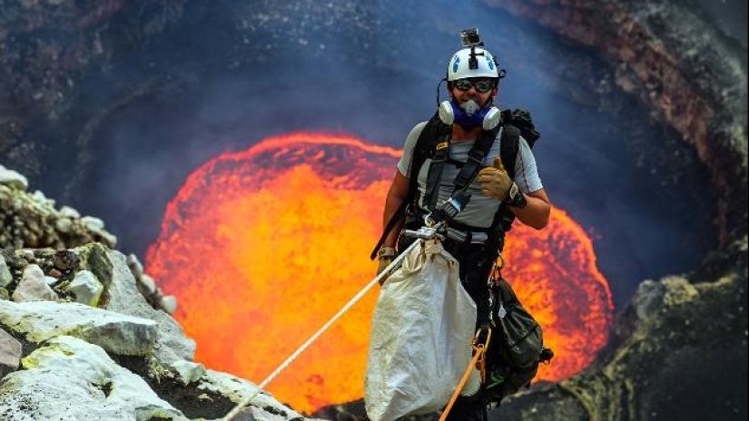 Adrenaline junkies: powerful emotions at the risk of their lives