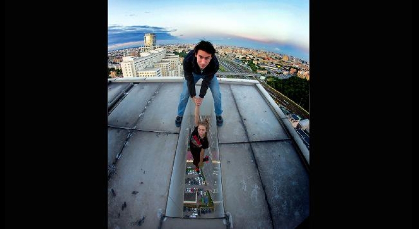 Adrenaline junkies: powerful emotions at the risk of their lives