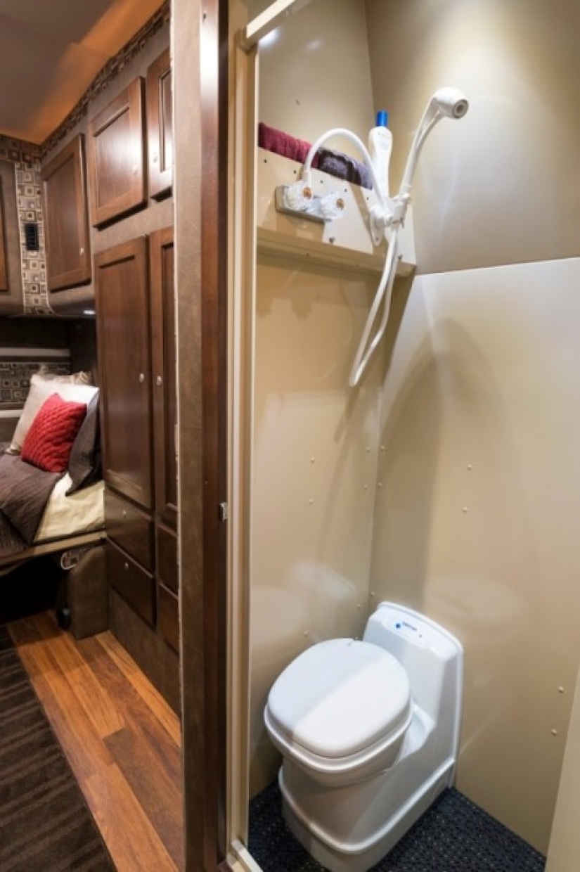 All your carried with me: how has the life of American truckers All your carried with me: how has the life of American truckers