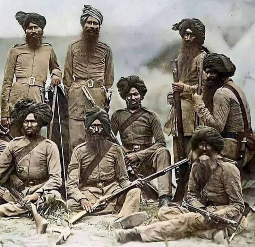 Almost like 300 Spartans: How a squad of 21 Sikhs stopped an entire army Almost like 300 Spartans: How a squad of 21 Sikhs stopped an entire army
