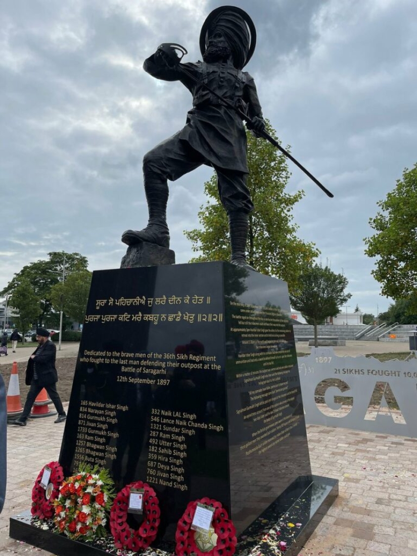 Almost like 300 Spartans: How a squad of 21 Sikhs stopped an entire army Almost like 300 Spartans: How a squad of 21 Sikhs stopped an entire army