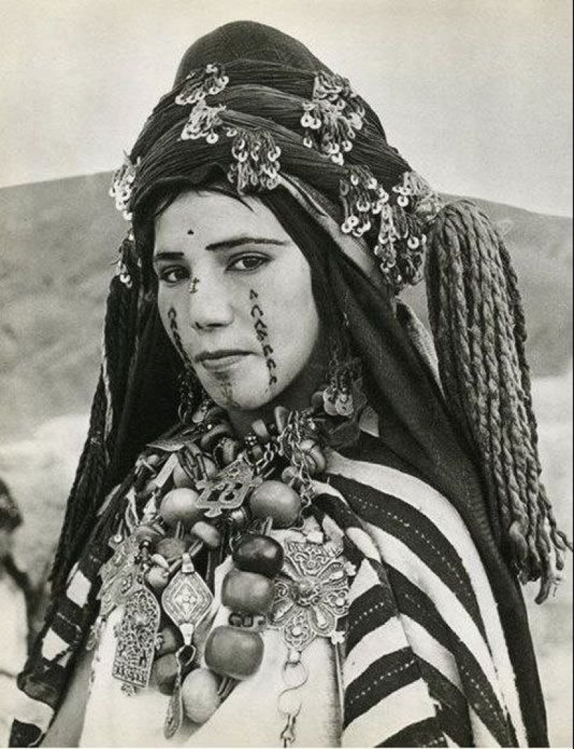 Amazakhs are indigenous light—skinned Africans related to Armenians Amazakhs are indigenous light—skinned Africans related to Armenians