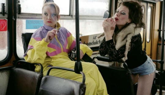 Amnesia colectiva: un fotógrafo de Letonia dramatizó el pasado soviético Amnesia colectiva: un fotógrafo de Letonia dramatizó el pasado soviético