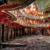 An abandoned world through the lens of Matthias Hacker