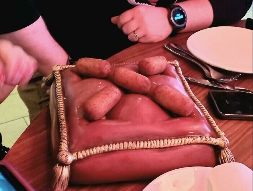 And what, on a plate it was impossible? 30 examples of too unusual serving of dishes