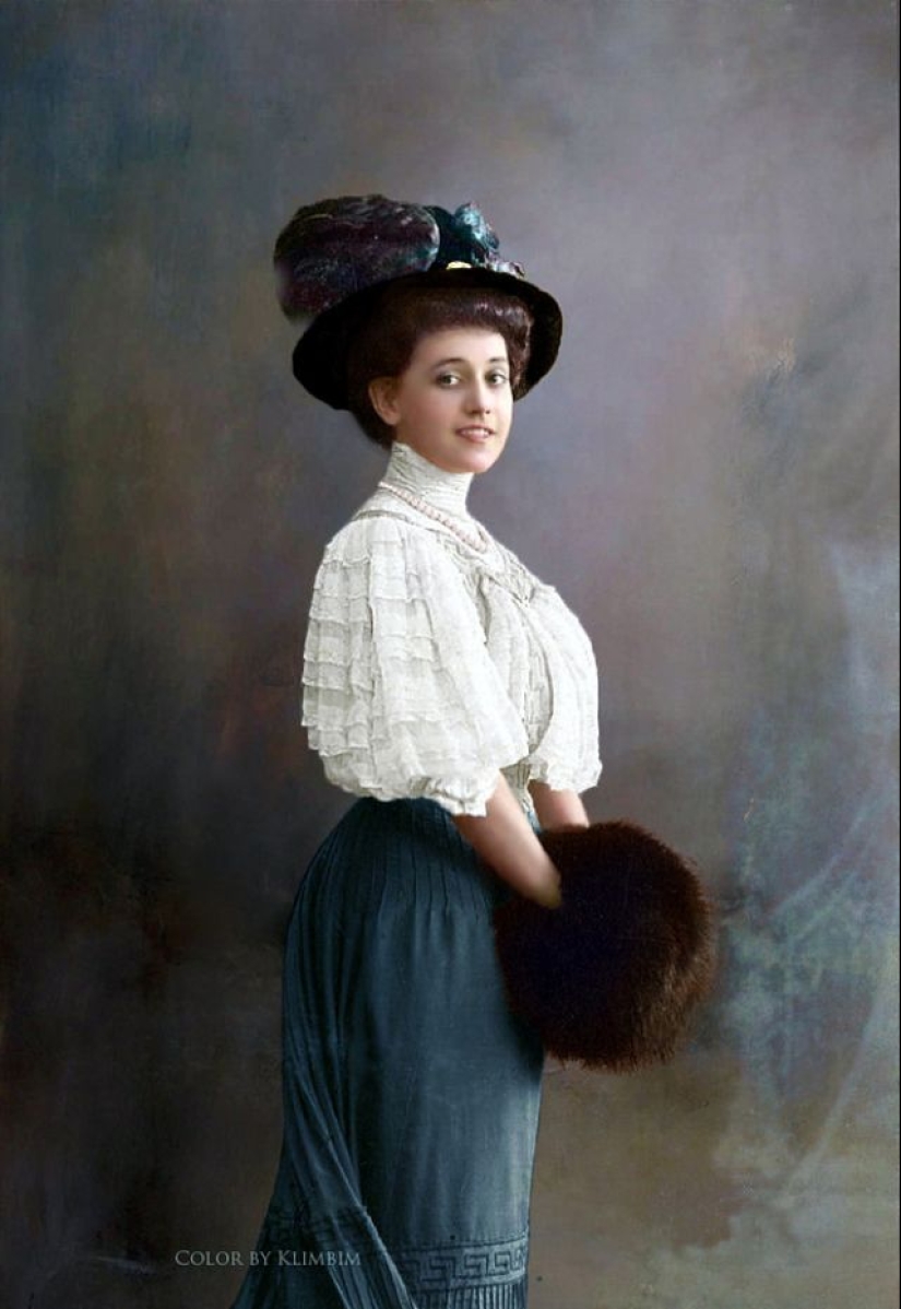 Anna Pavlova y otras bellezas de la Rusia zarista en fotos de archivo coloreadas Anna Pavlova y otras bellezas de la Rusia zarista en fotos de archivo coloreadas
