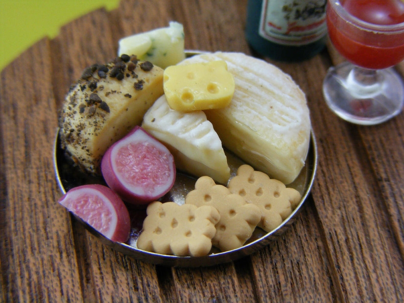 Appetizing miniatures from an Israeli master