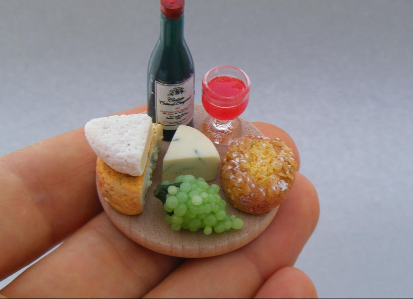 Appetizing miniatures from an Israeli master