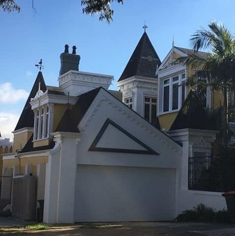 Architecture of the Antipodes: 30 of the most unusual and ridiculous houses in Australia Architecture of the Antipodes: 30 of the most unusual and ridiculous houses in Australia