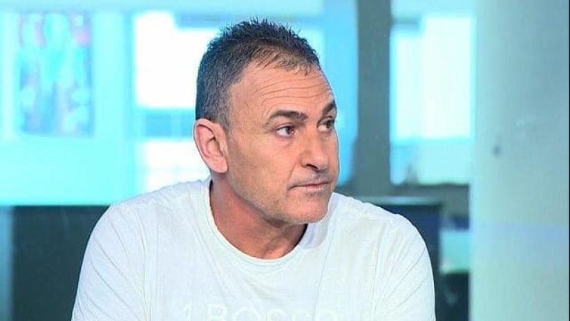 As known, the Israeli thief became a national hero As known, the Israeli thief became a national hero