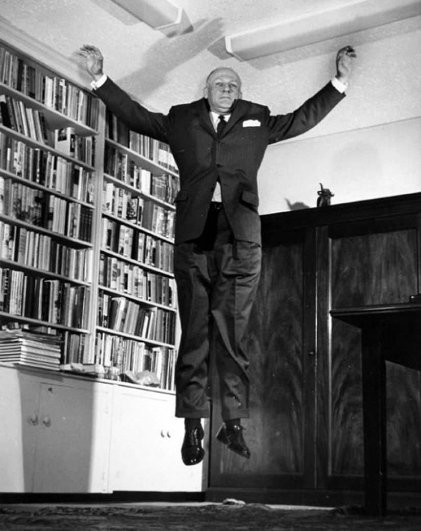 As Philippe Halsman experimented on celebrities