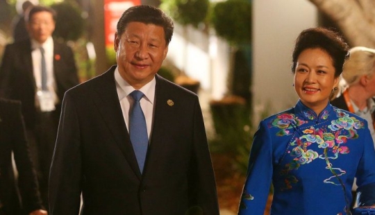 As the Chinese leader, XI Jinping, has found love — "fairy peonies" Peng Liyuan As the Chinese leader, XI Jinping, has found love — "fairy peonies" Peng Liyuan