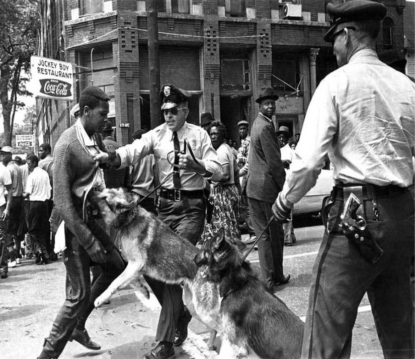 Aspectos destacados de la lucha de los afroamericanos por sus derechos Aspectos destacados de la lucha de los afroamericanos por sus derechos