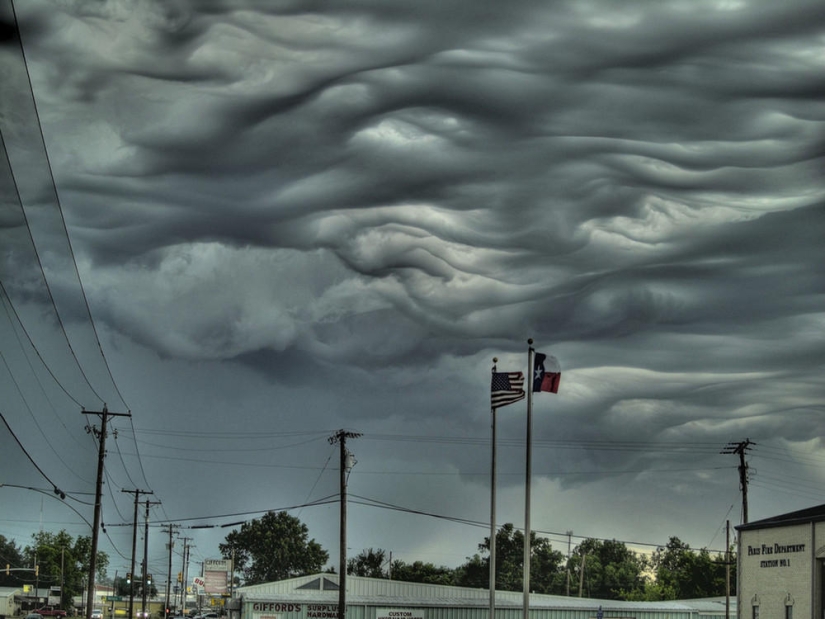 Asperatus - the scariest clouds Asperatus - the scariest clouds