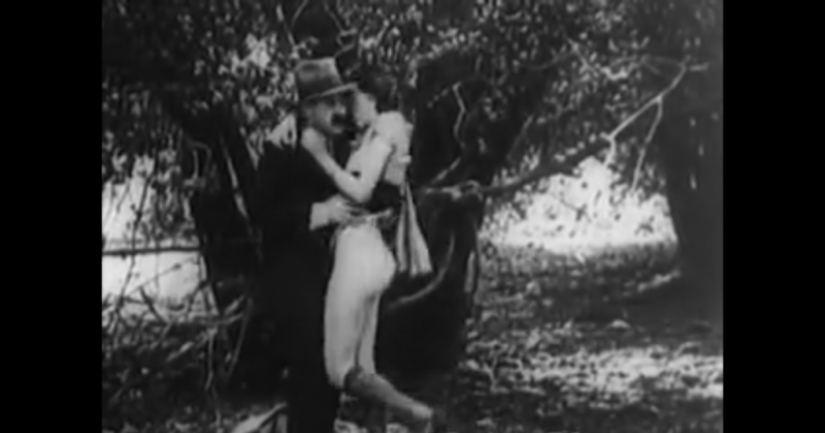 Attitude towards the female nudity in society: a view through the centuries Attitude towards the female nudity in society: a view through the centuries