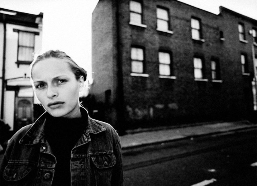 Autorretratos de Ri Rasmussen-sexy, intelectual, libre Autorretratos de Ri Rasmussen-sexy, intelectual, libre