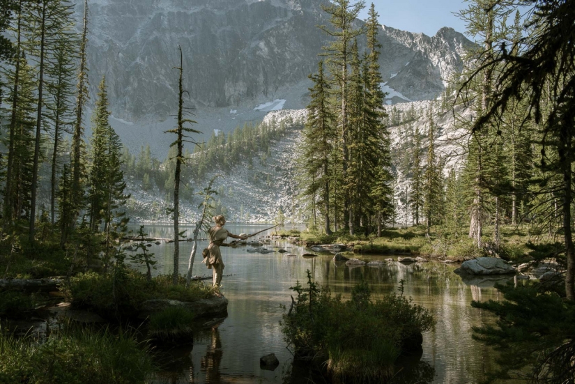 Back in the Paleolithic: hunter-gatherers of the 21st century in the project "Living wild" Back in the Paleolithic: hunter-gatherers of the 21st century in the project "Living wild"