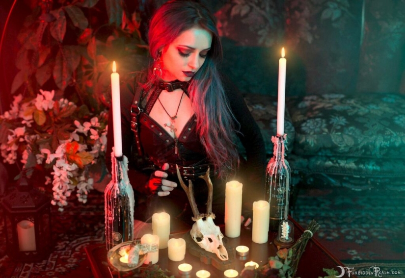 Beautiful Genevieve is a cosplay star who creates her own reality Beautiful Genevieve is a cosplay star who creates her own reality