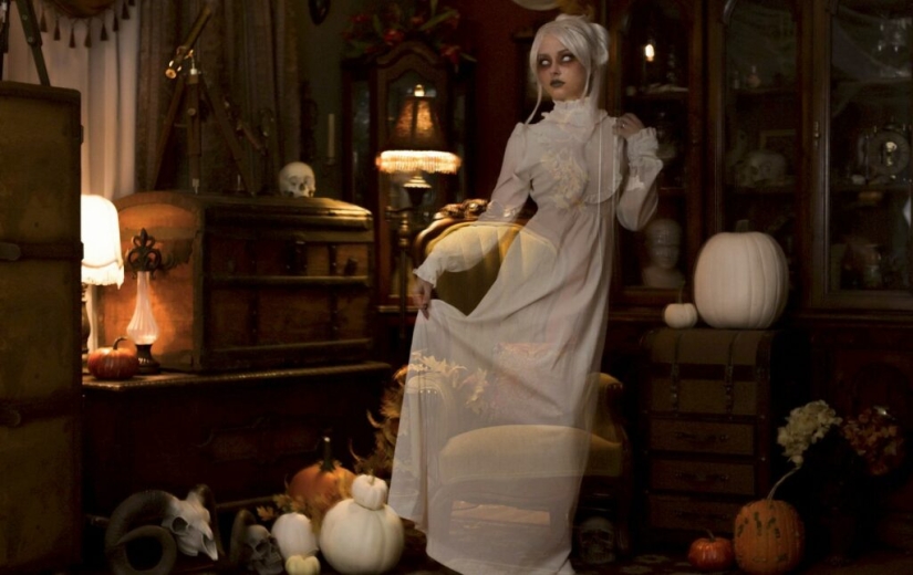 Beautiful Genevieve is a cosplay star who creates her own reality Beautiful Genevieve is a cosplay star who creates her own reality