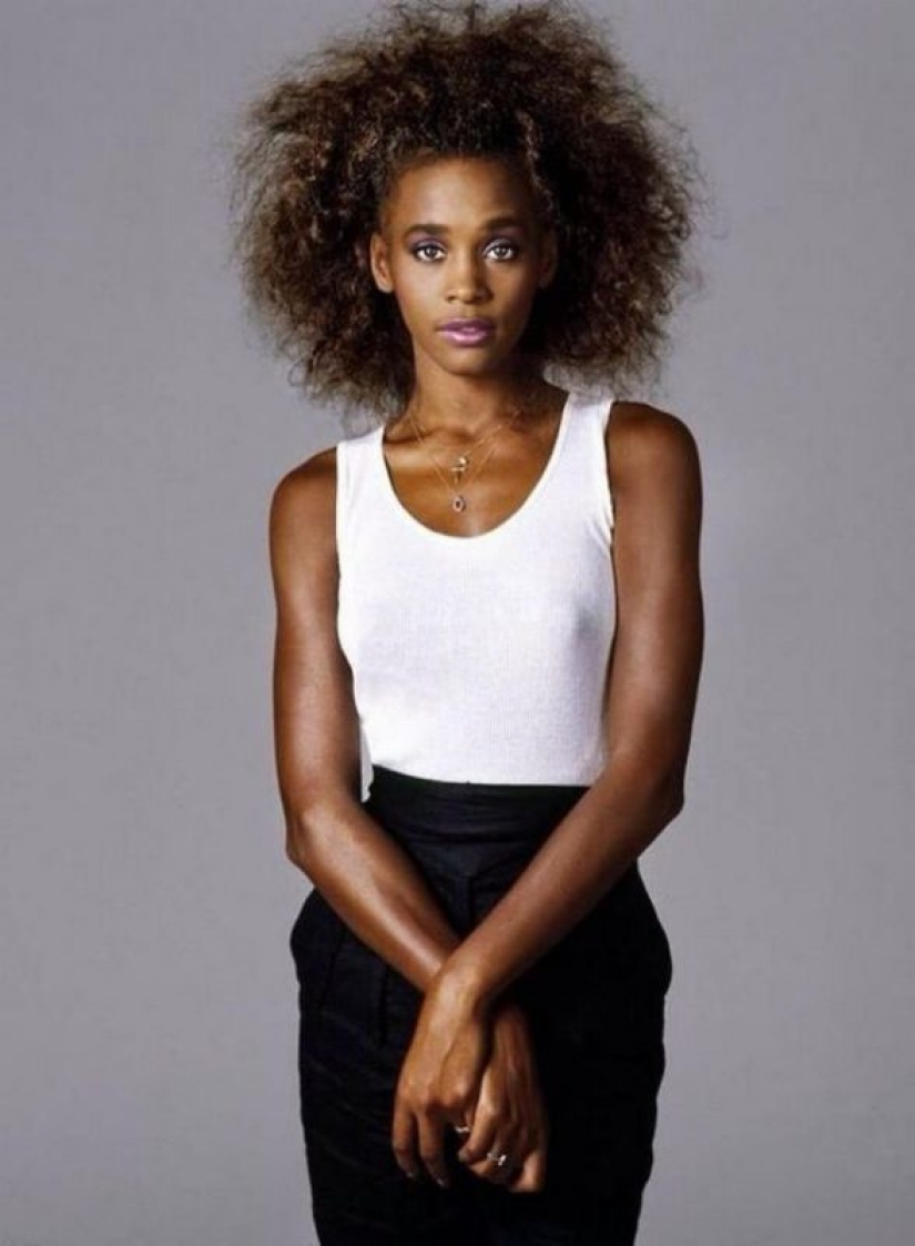 Beauty with a magical voice: rare photos of a young Whitney Houston from the 1980s years