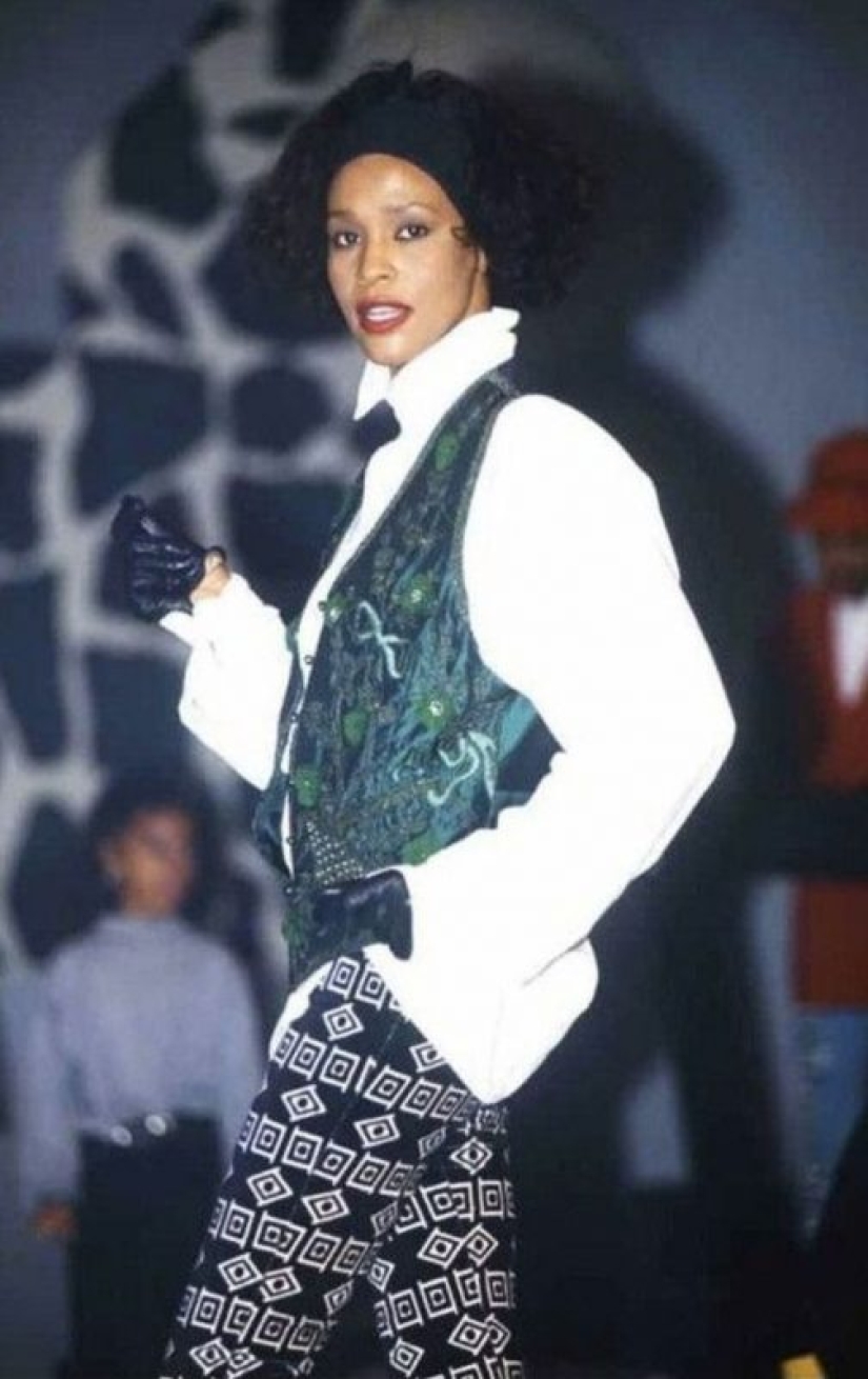 Belleza con una voz mágica: fotos raras de un joven Whitney Houston a partir de la década de 1980 años Belleza con una voz mágica: fotos raras de un joven Whitney Houston a partir de la década de 1980 años