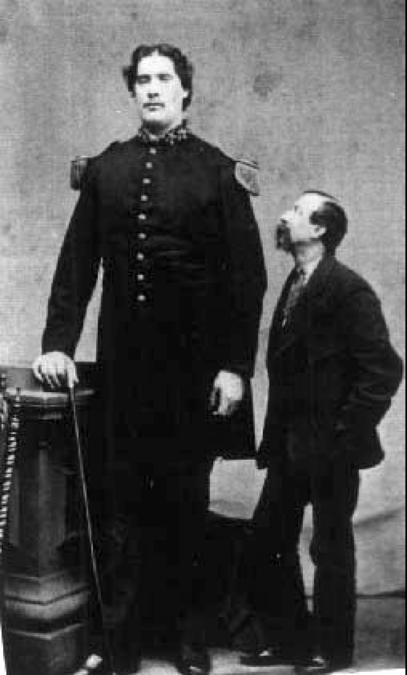 Big Love: The Story of the Tallest Couple in History Big Love: The Story of the Tallest Couple in History