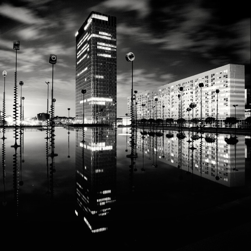 Black and white beauty of big cities
