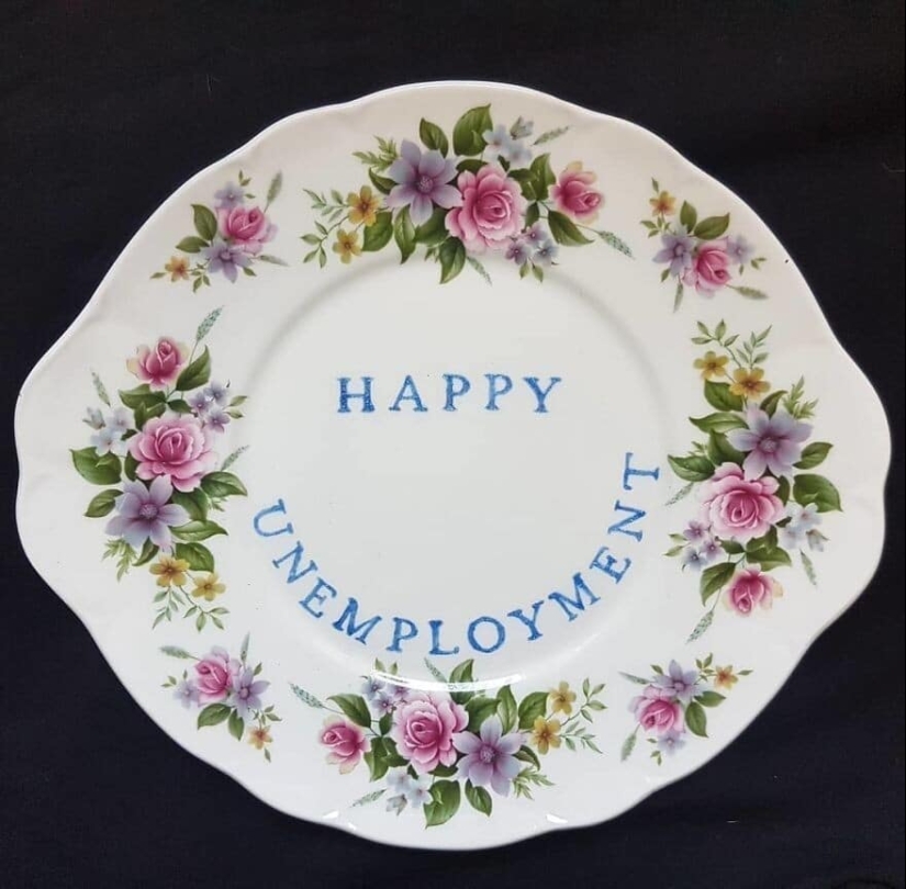 Black humor on porcelain: artist Camila Meicher and her "ugly plates" Black humor on porcelain: artist Camila Meicher and her "ugly plates"