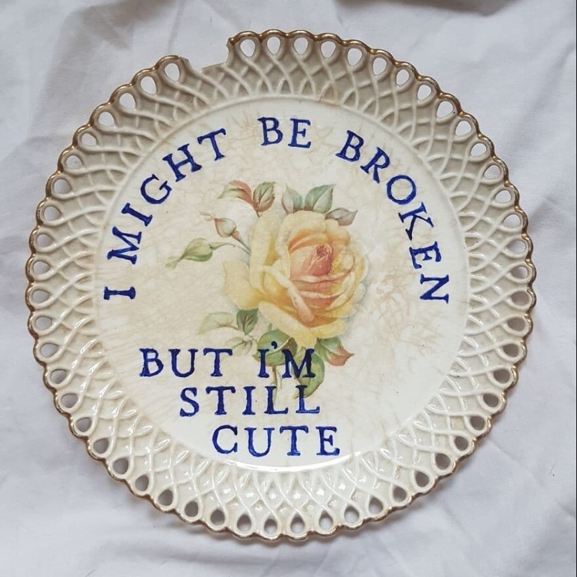 Black humor on porcelain: artist Camila Meicher and her "ugly plates" Black humor on porcelain: artist Camila Meicher and her "ugly plates"