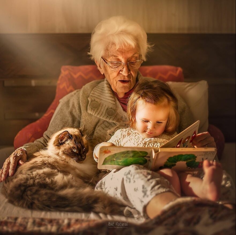 Both old and young: a touching photo project about the connection of the older generation with grandchildren