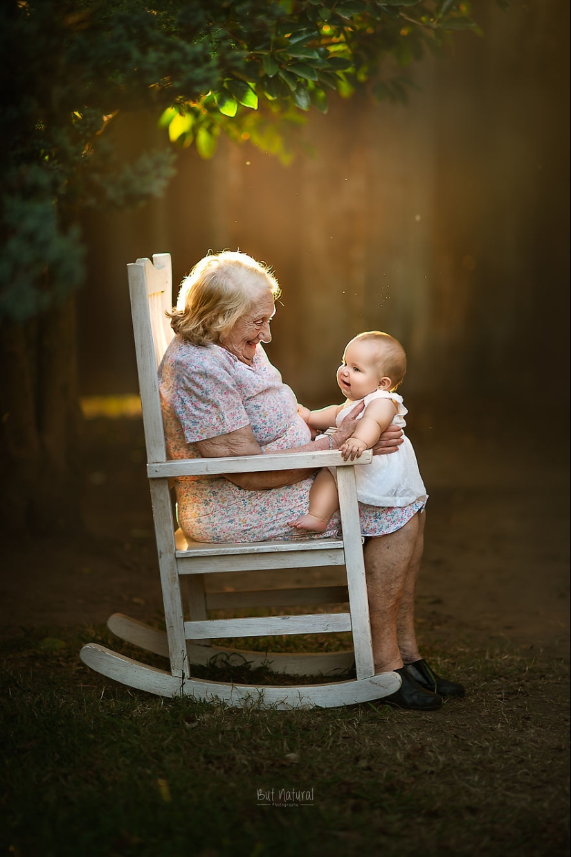 Both old and young: a touching photo project about the connection of the older generation with grandchildren
