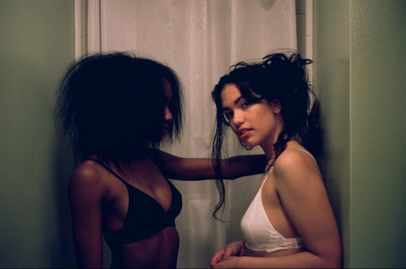 Brock Sanders: un fotógrafo que celebra la belleza natural de las mujeres Brock Sanders: un fotógrafo que celebra la belleza natural de las mujeres