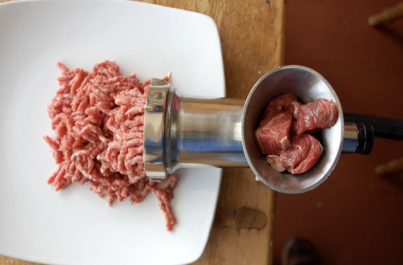 Burger: the history of the dish that conquered the whole world