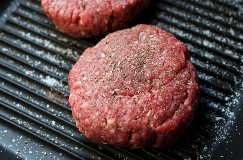 Burger: the history of the dish that conquered the whole world