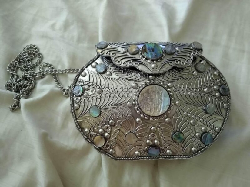 Buscaba cobre, encontré oro: 30 fotos de objetos antiguos y muy valiosos de mercadillos