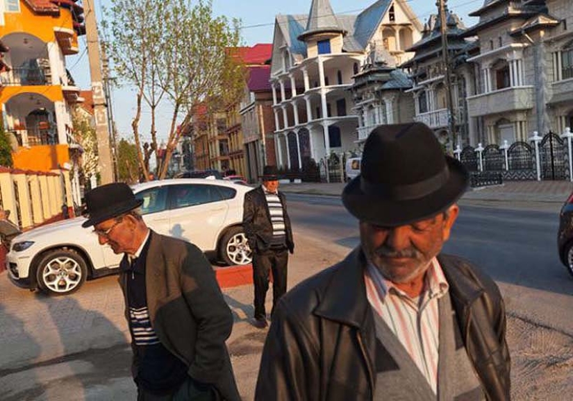 Buzescu es la capital de los gitanos millonarios
