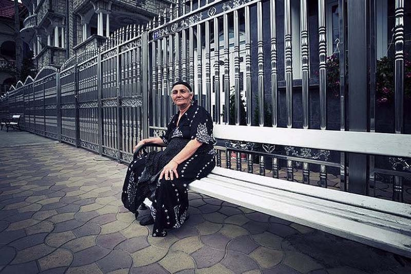 Buzescu is the capital of Gypsy millionaires Buzescu is the capital of Gypsy millionaires