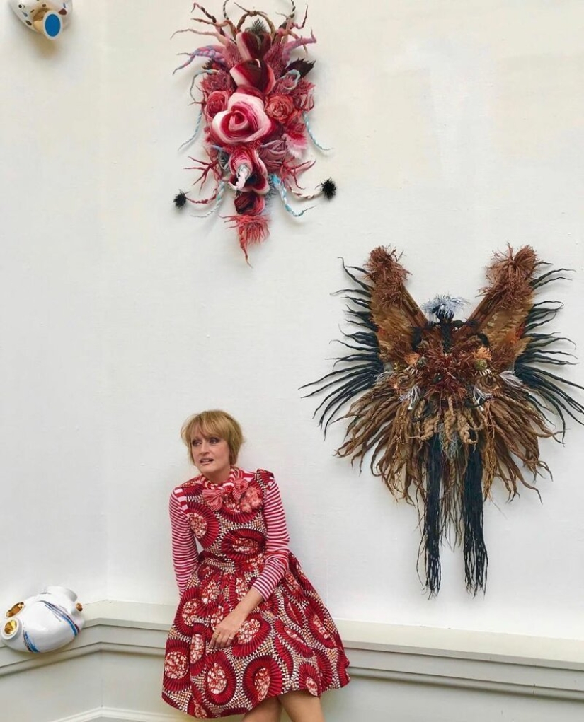 "Cada uno de nosotros necesita belleza": ¿por qué esta mujer crea flores enormes "Cada uno de nosotros necesita belleza": ¿por qué esta mujer crea flores enormes